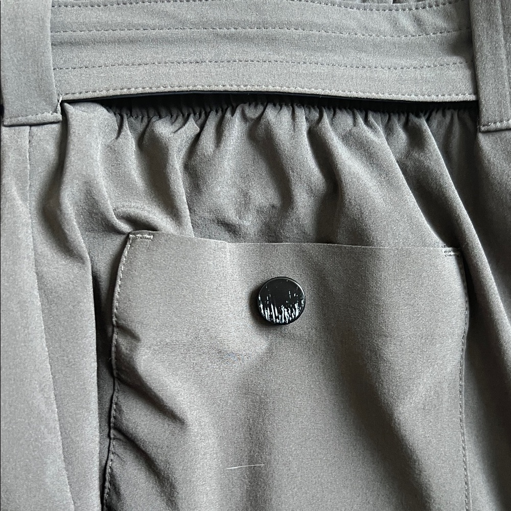 Athleta Charcoal Cargo Pants with Belt - Picture 8 of 9